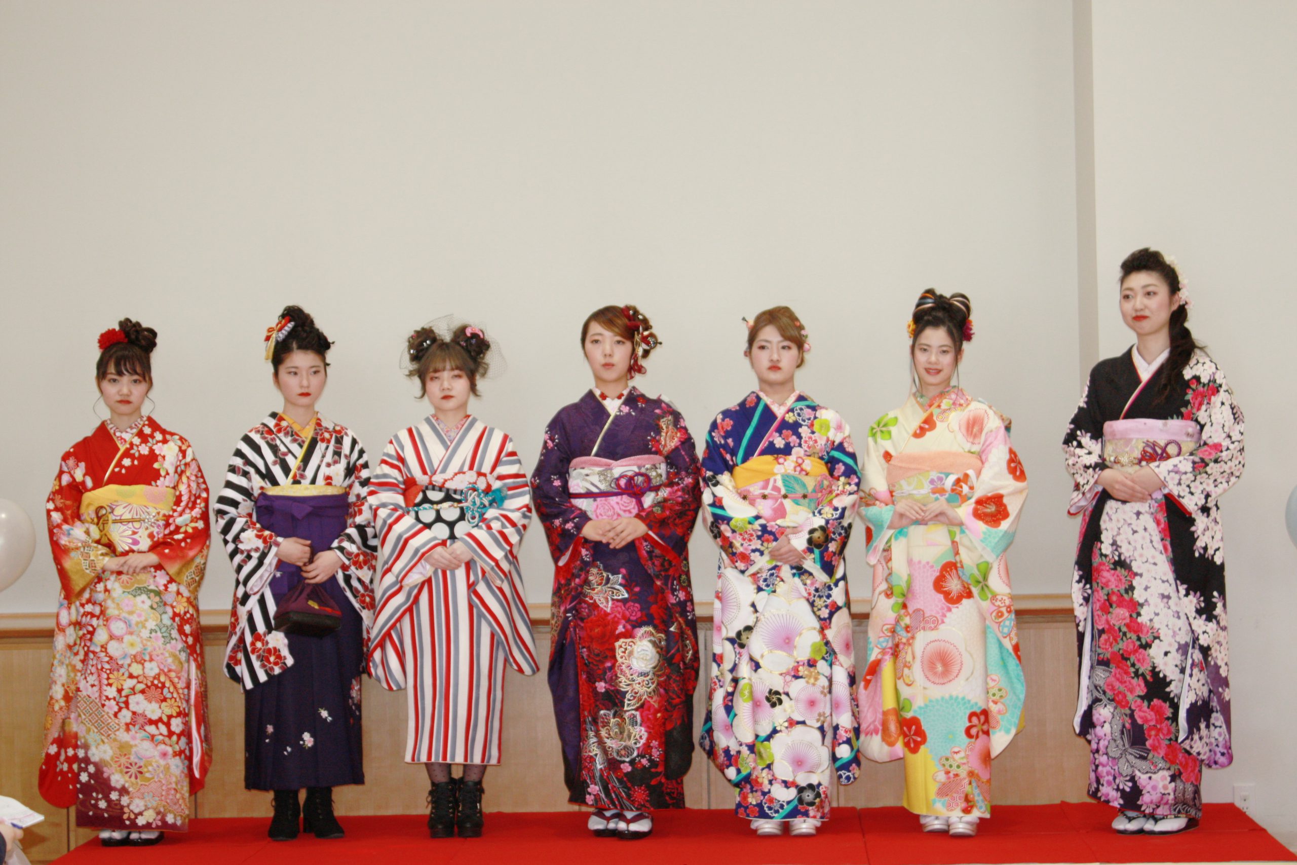 第4回振袖ミニフロアショー 立ち居振る舞い講座を開催いたしました 大分の美容室 美容室姫 第4回振袖ミニフロアショー 立ち居振る舞い講座を開催いたしました 大分の美容室 美容室姫